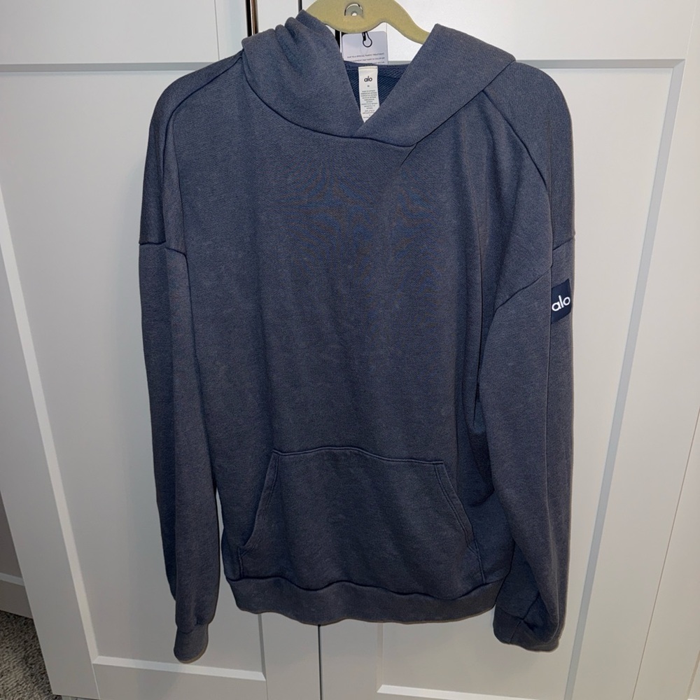 Alo Yoga Chill Vintage Wash Hoodie in Bluestone Wash size Medium